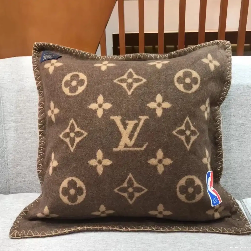 CUSTOM PILLOW LV LETTERS THROW WOOL 0607